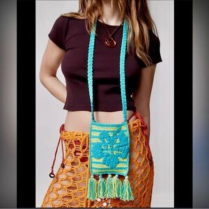 URBAN Outfitters Flower/Stripe Blue Yellow Mini Crochet Crossbody Cell Phone Bag